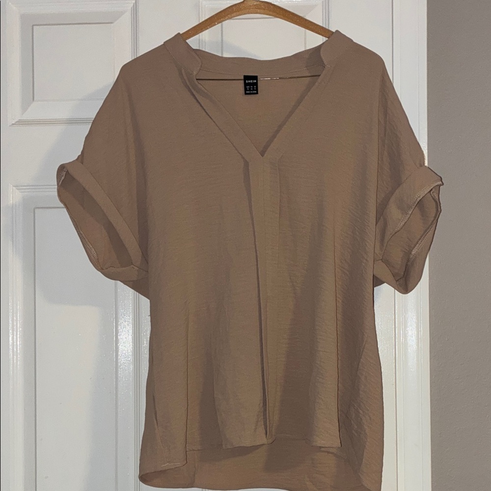 NEW SHEIN Tan V-Neck Blouse, lightweight, V cut, collared. 
Size extra large
